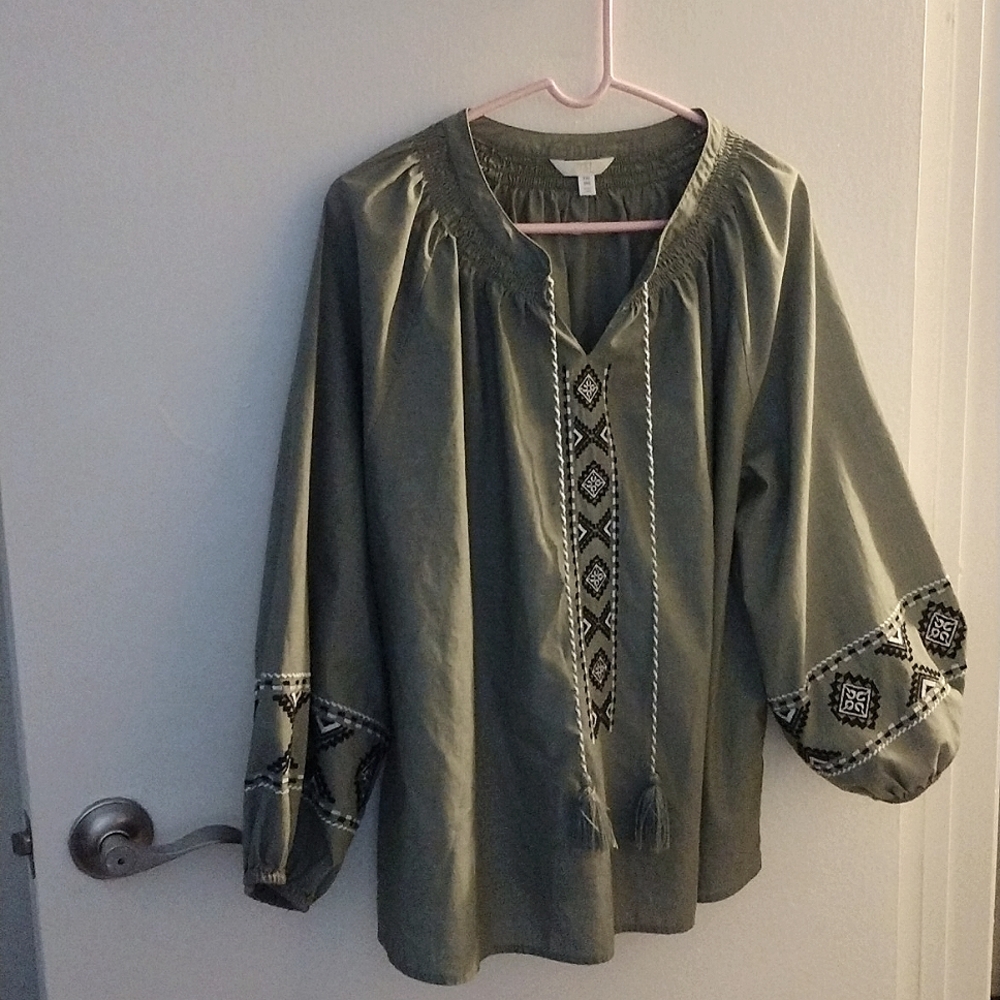 Three long and quarter sleeve shirts and Three rompers.